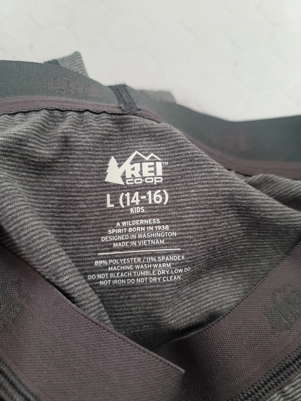 REI Kid Base Layer Pants Outdoor Leggings Gray Stripe 14/16 Large Camping Hiking
